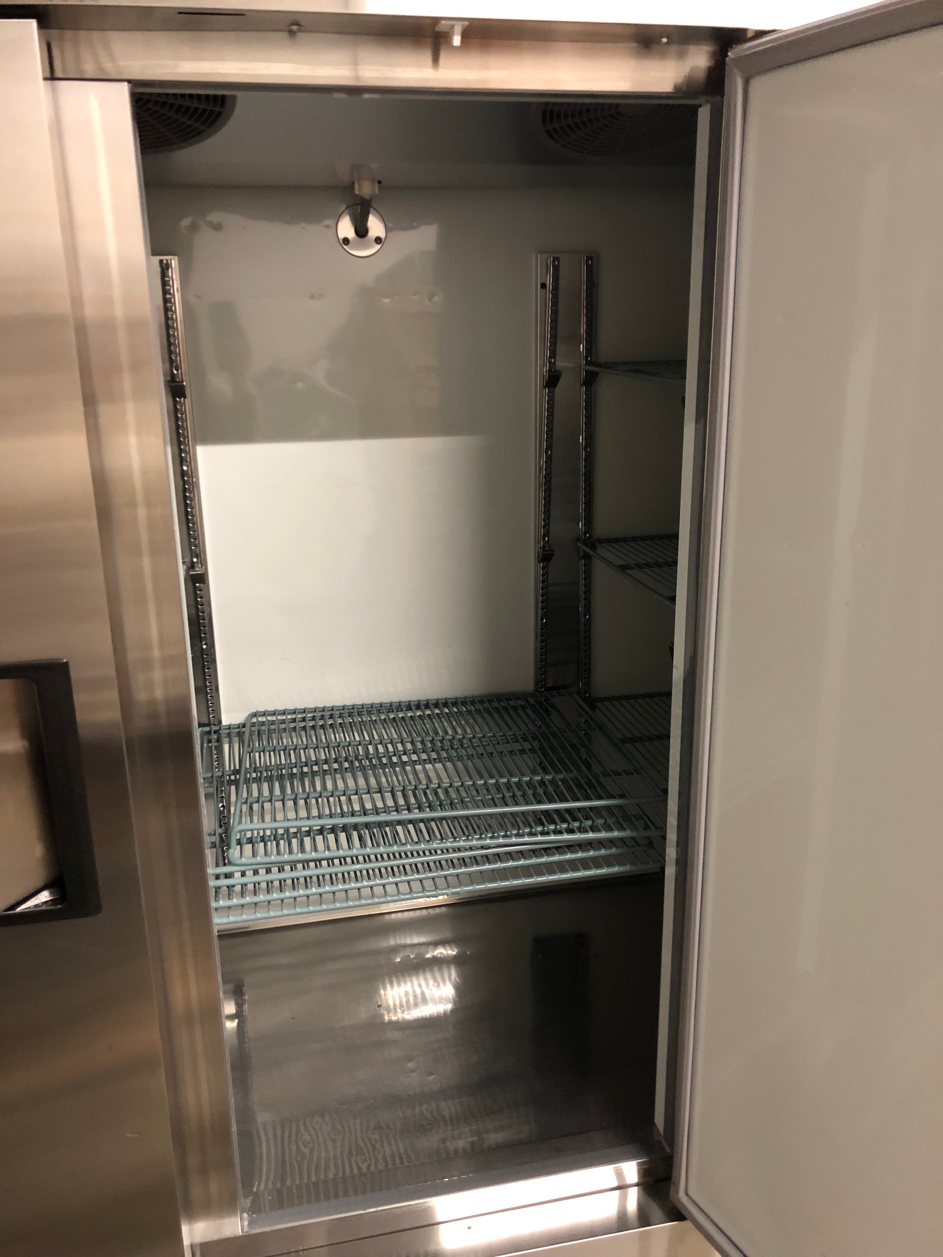 iBeeCool iBC-RF3 Triple Door Reach-In Freezer