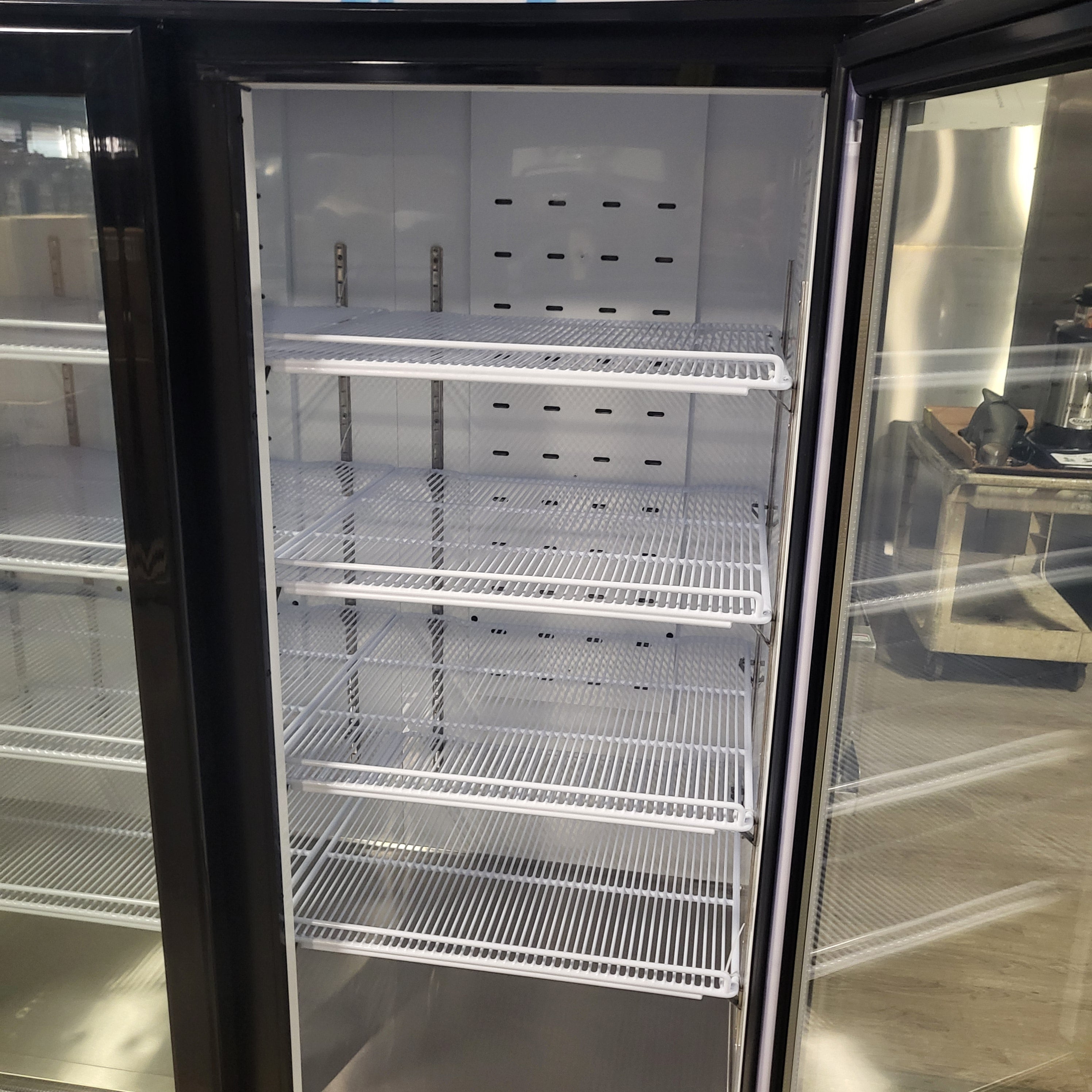 EFI F3-82GDVC3 Door Glass Freezer Merchandiser