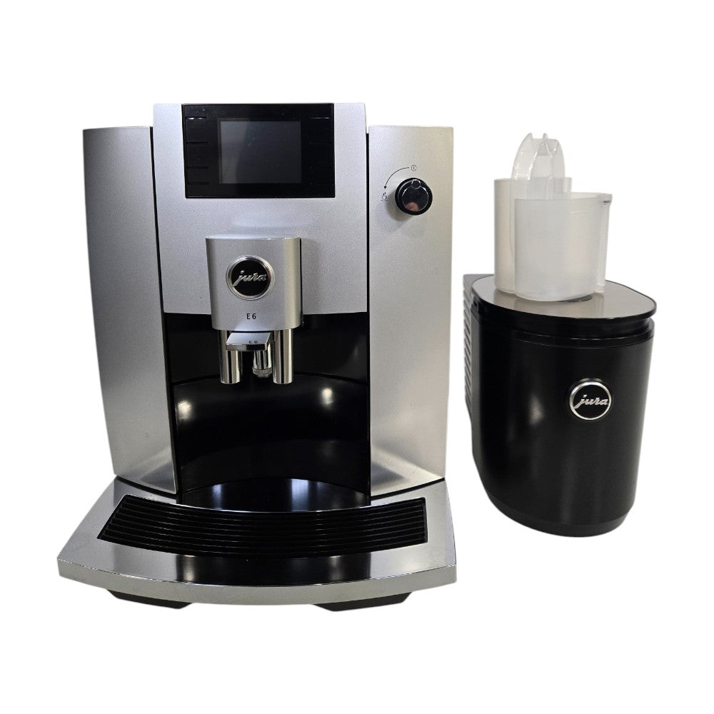 Jura E6 Platinum JU15465 Coffee Machine with Jura 0.6L Milk Cool Control