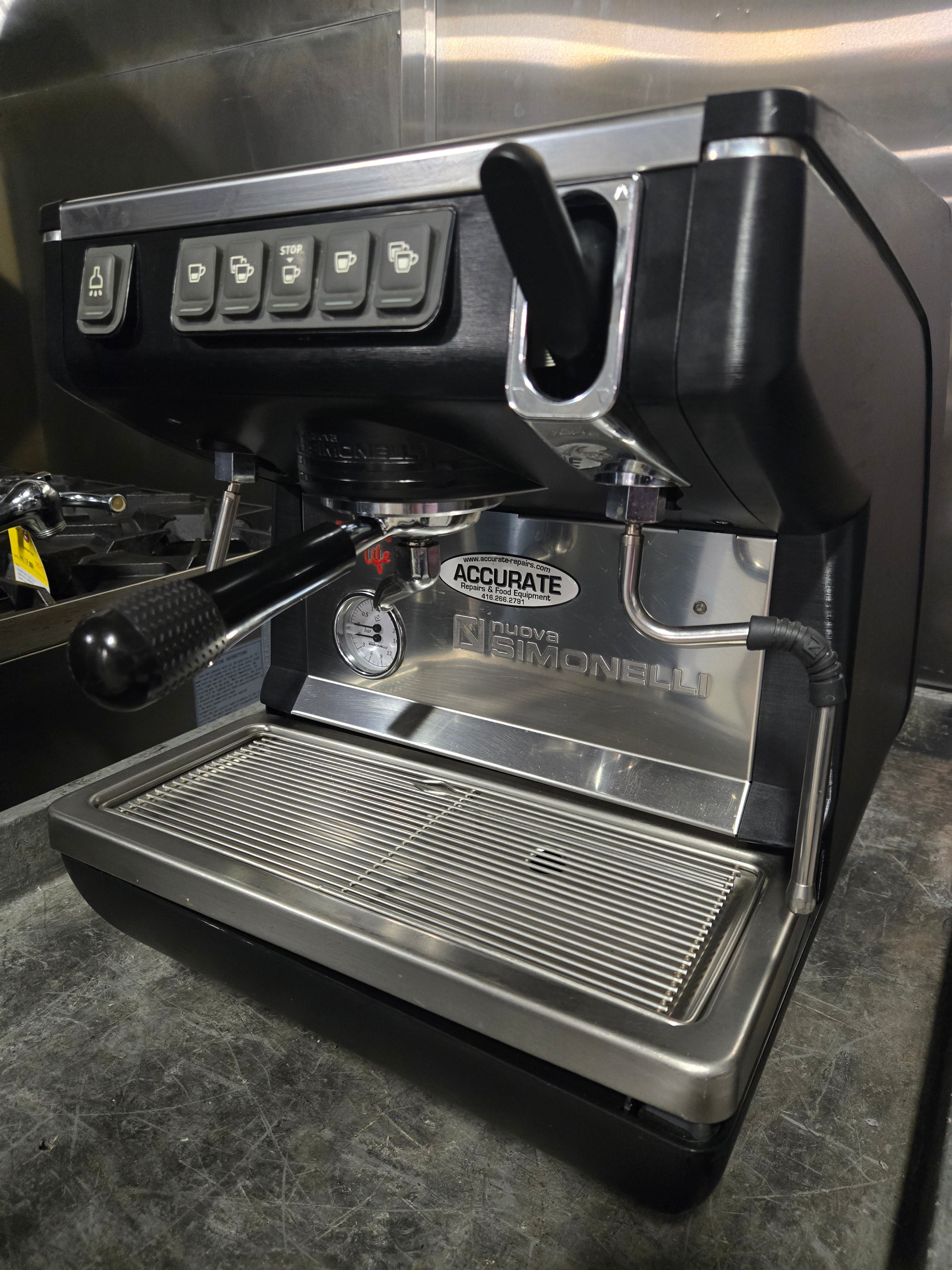 Nuova Simonelli Appia Life VGR1 Automatic Espresso Machine