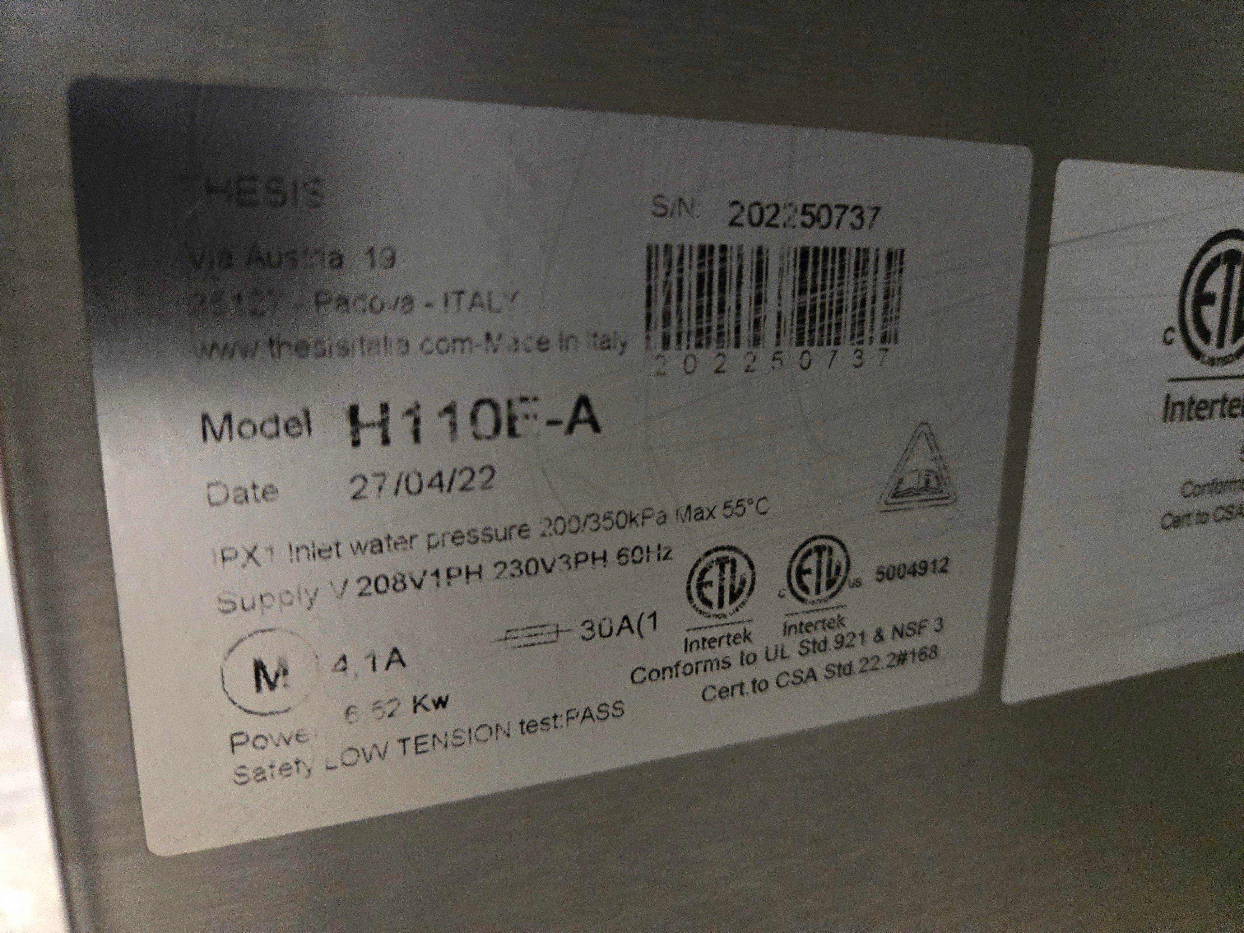 Thumbnail - Thesis H110E-A Pass Through Type High-Temp Dishwasher